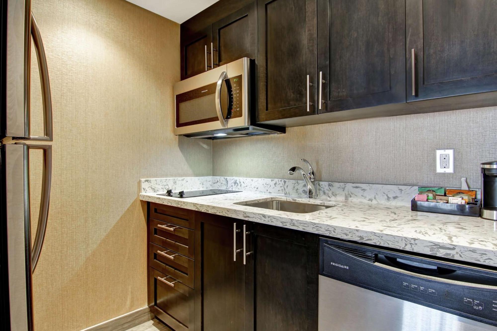 Homewood Suites By Hilton Ottawa Kanata Extérieur photo